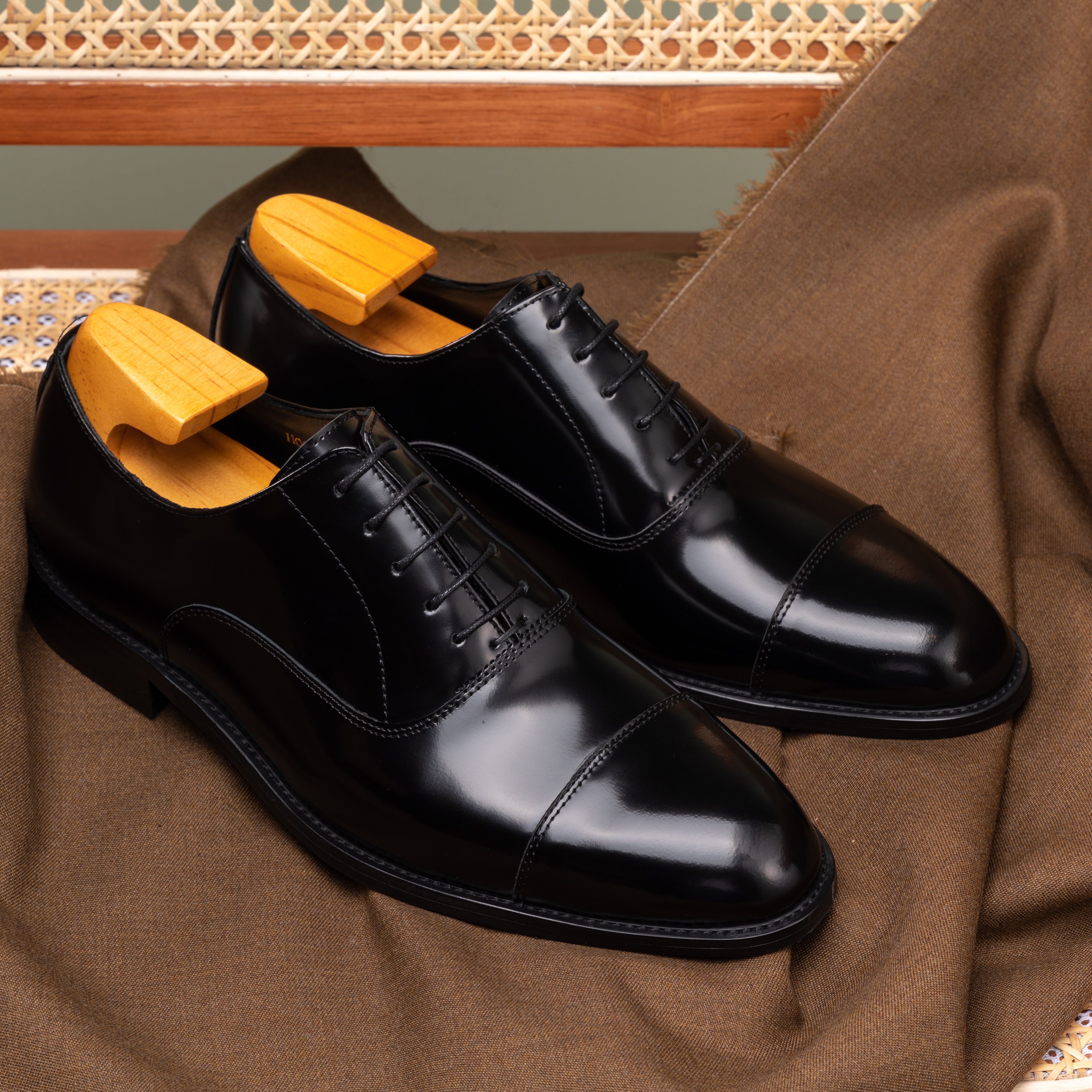 Triple Joint Oxford Shoes OLH004BK