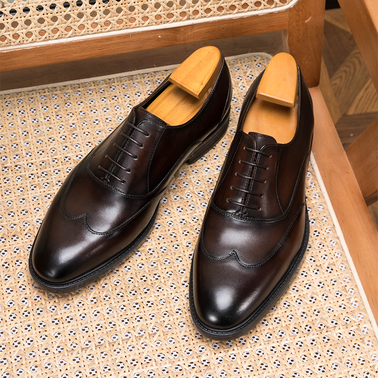 Minimalist Brogue Oxford Shoes OLH015CF