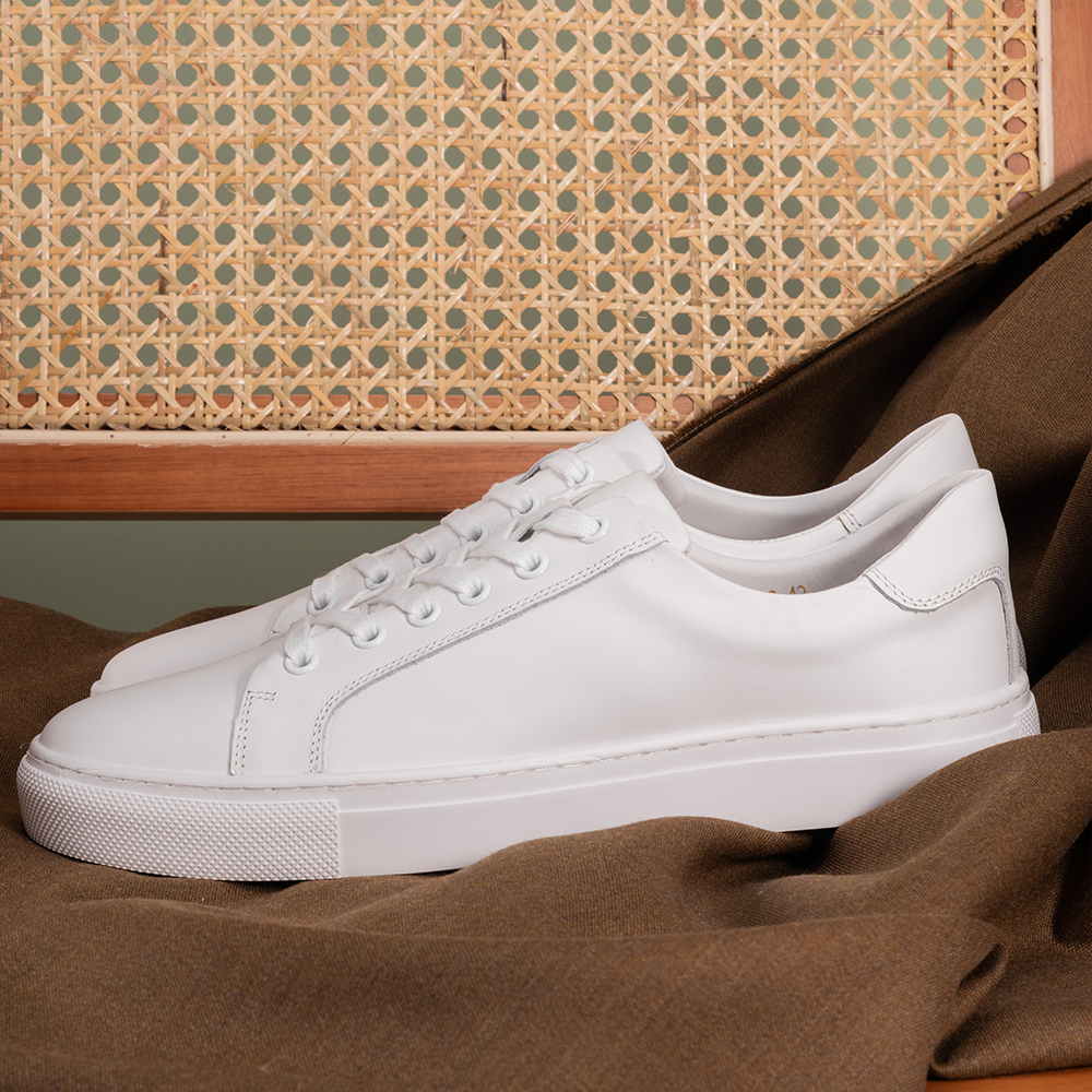 Ultralight White Sneakers OLCJ02