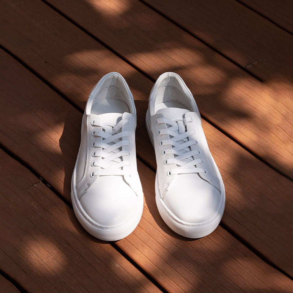 Ultralight White Sneakers OLCJ02